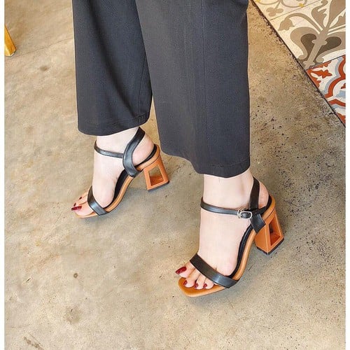Giày cao gót 7cm, gót khoét lỗ hở mũi, size 35-40