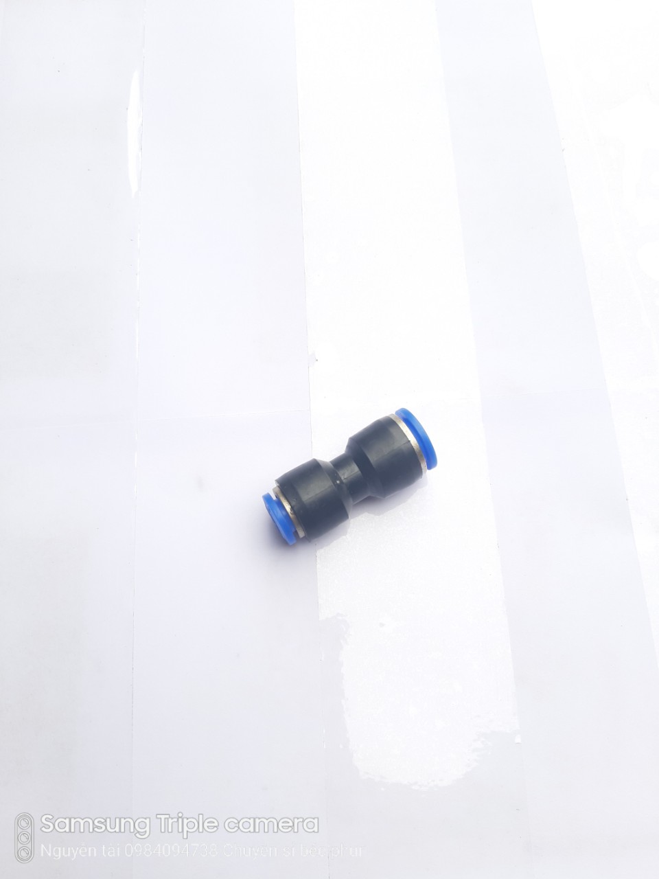 Nối thẳng thu ống phi 12-10 ,12- 8 , 10-8mm