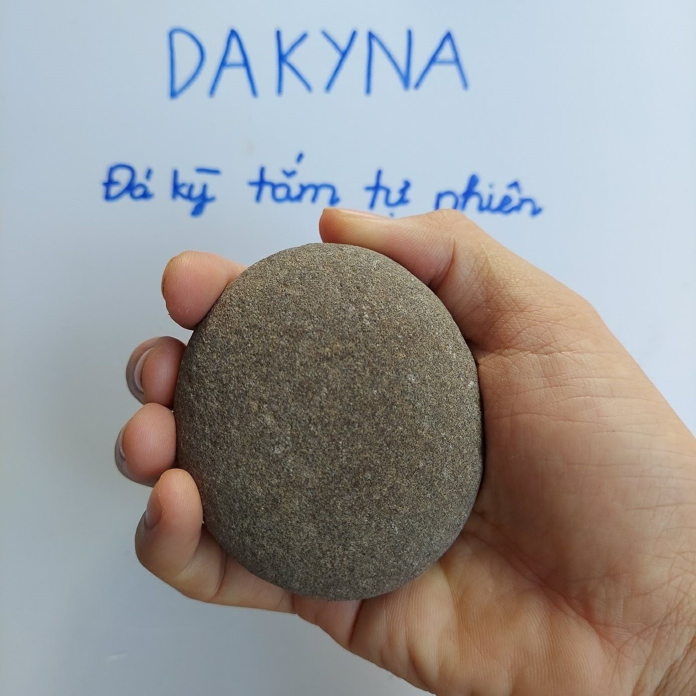 Đá kỳ gót chân tự nhiên DAKYNA