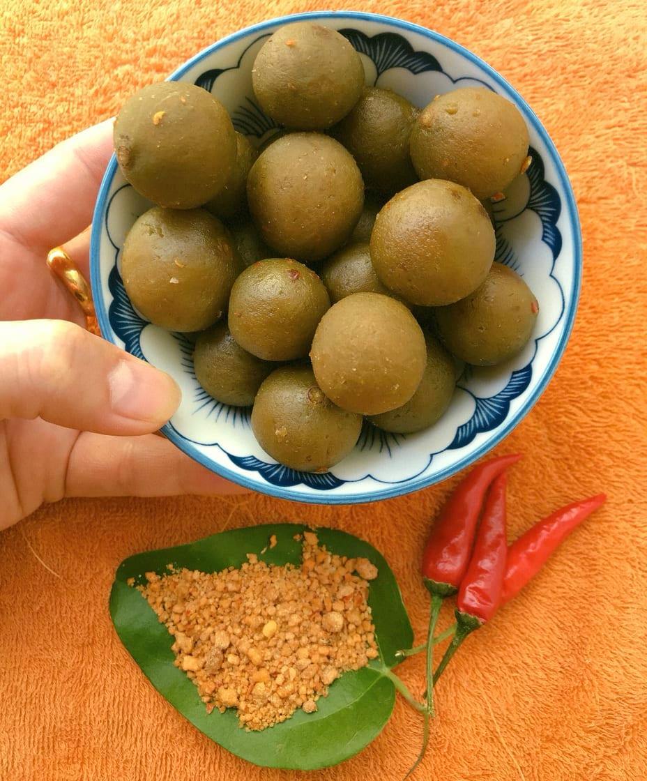 Trái Sấu Chấm Muối Tôm - Cực Ngon 250G