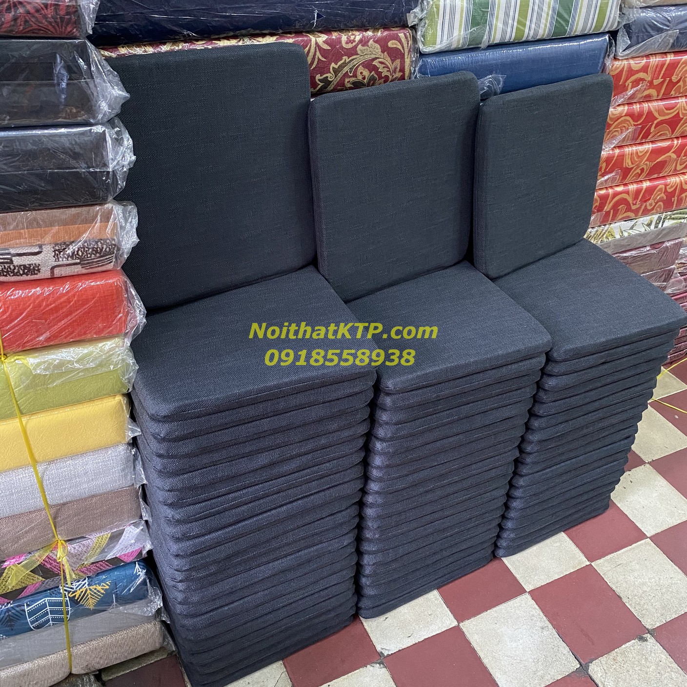 BÁO GIÁ LÓT CHỐNG THẤM MAMARU MAT3-1 (GIAO MÀU NGẪU NHIÊN) | Shopee Lazada Sendo Tiki mới nhất 60 KTP - Nệm lót ngồi size 42x42x3,5cm(1tấm) ( giao màu ngẫu nhiên ) 1