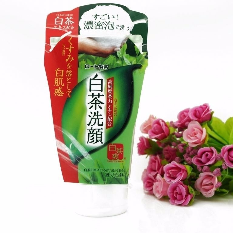 Sữa rửa mặt trà xanh Nhật Bản 120g