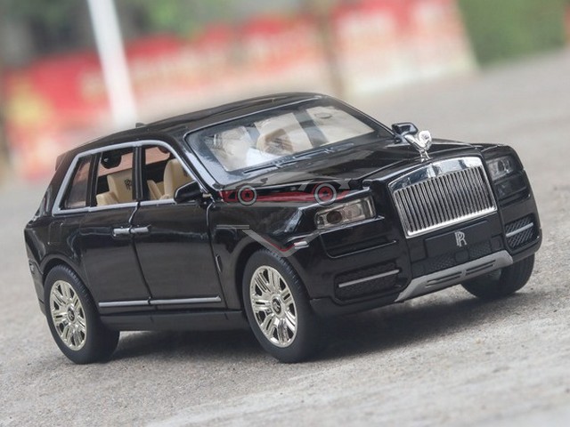 [HCM]Xe mô hình Rolls Royce Cullinan tỉ lệ 1:24 màu đen