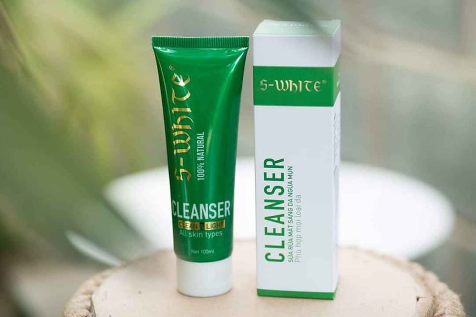 Sửa Rửa Mặt Swhite Tinh Chất Nha Đam Lựau
