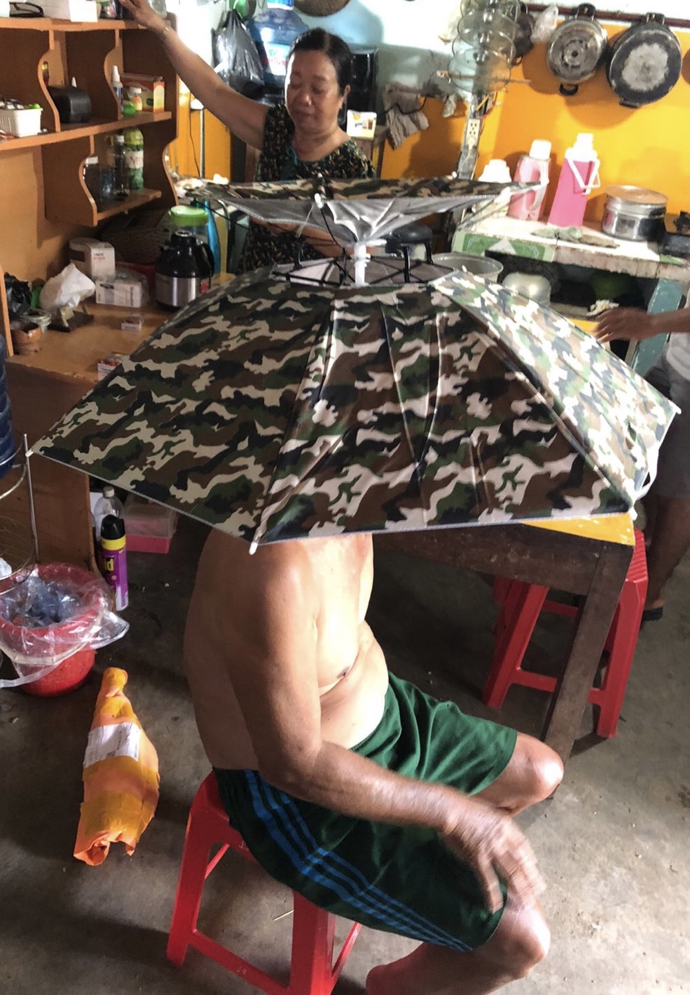 Ô dù đội đầu che nắng che mưa