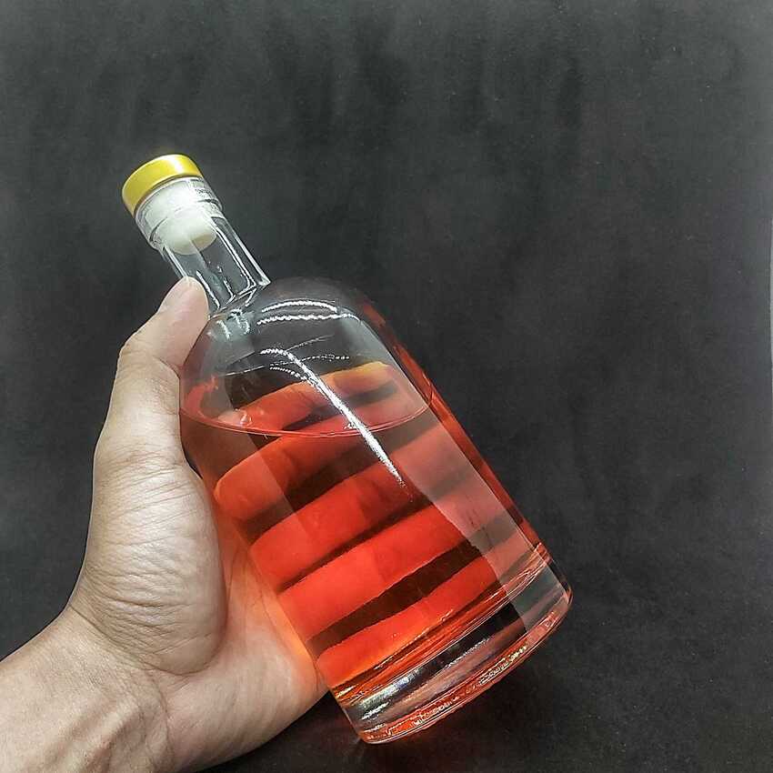 Glass bottle 500ML – CYLINDER shape VOD-KA design – 1 bottle (C11 pattern)