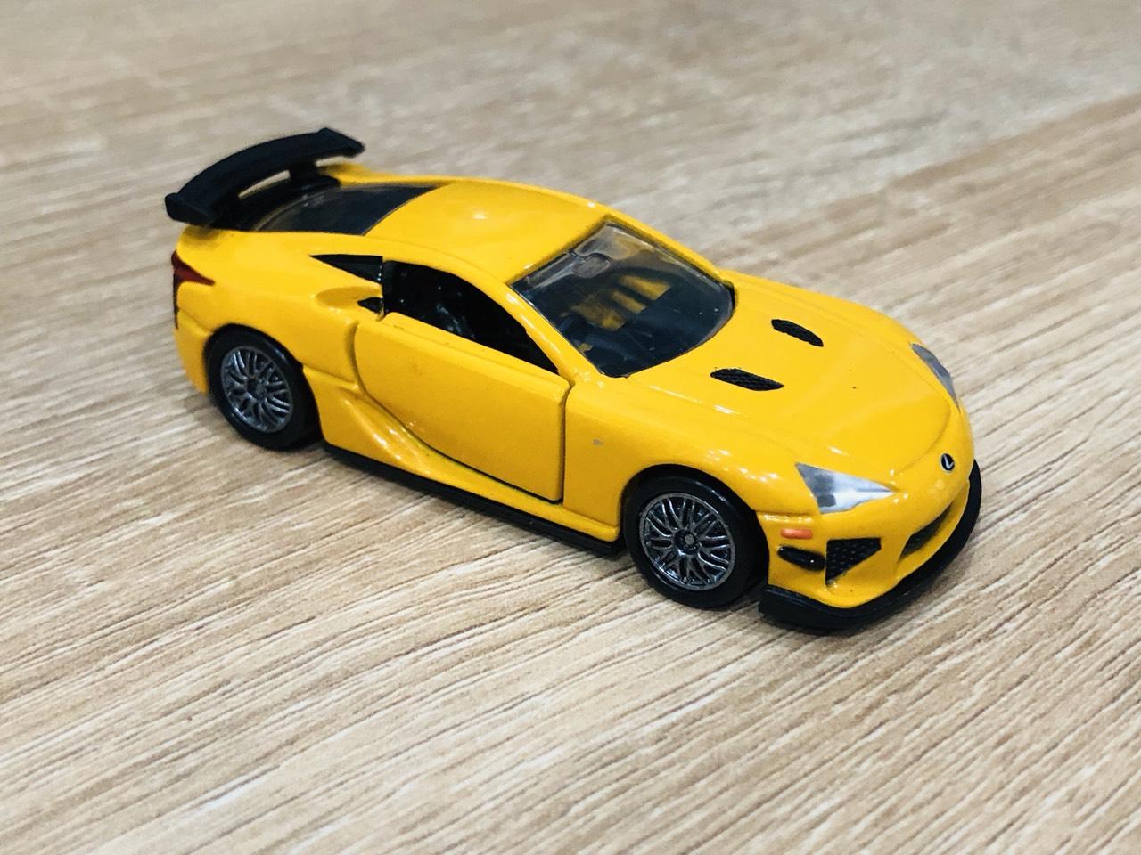 Xe mô hình Tomica Premium  Lexus LFA