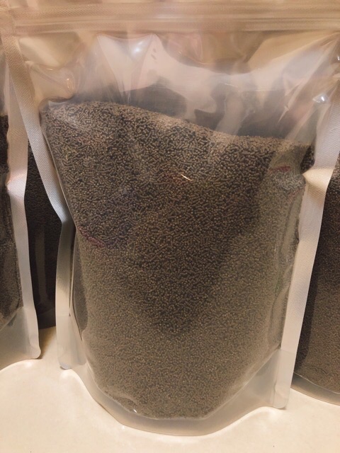 100gram cám chìm cho cá ăn tầng đáy
