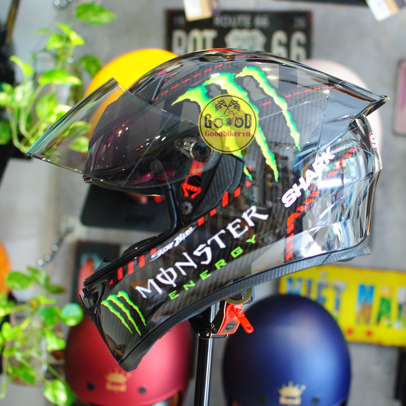 Mũ Bảo Hiểm Fullface Royal M138 tem Monster