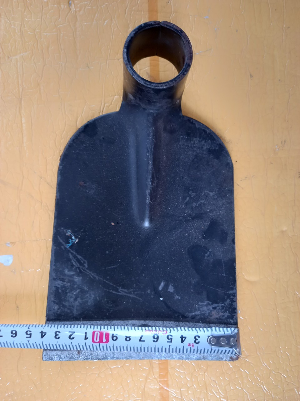 Cuốc sới đất làm vườn ngang 14 cm(nặng 1 kg)