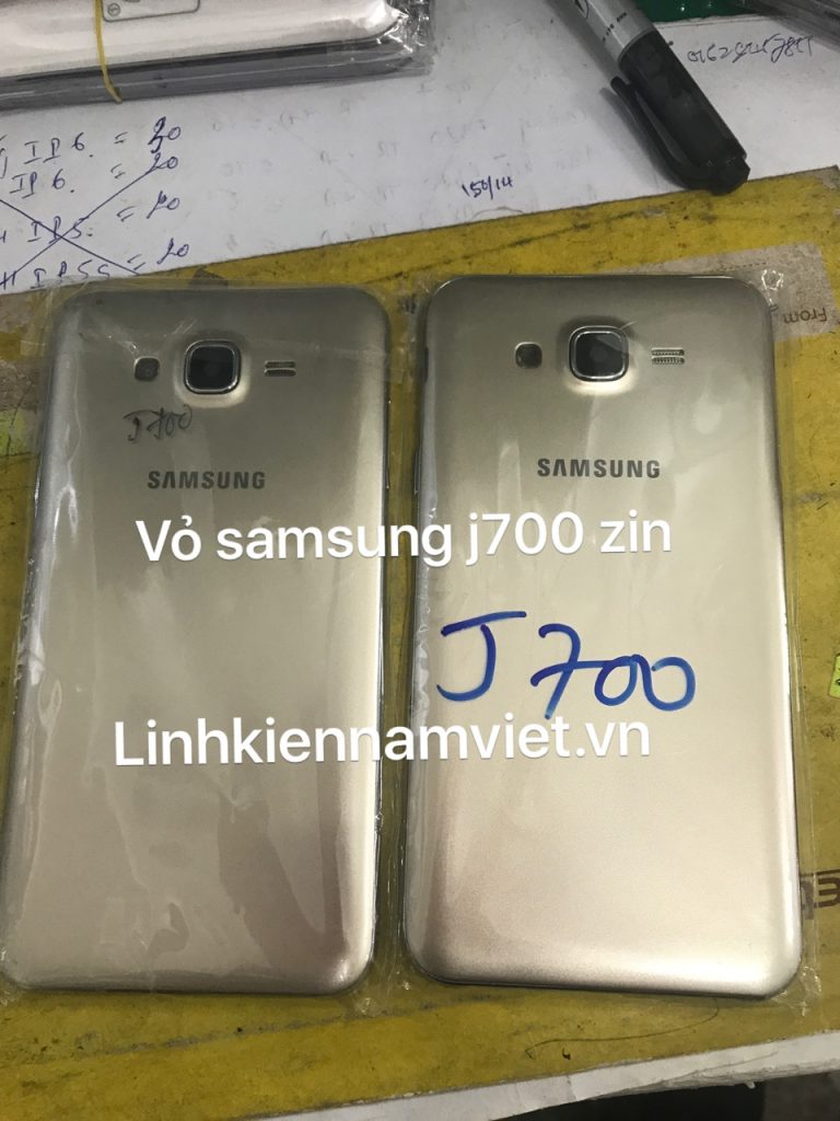 Bộ vỏ thay thế  samsung Galaxy J7-2015 / J700 có khung sườn kèm theo