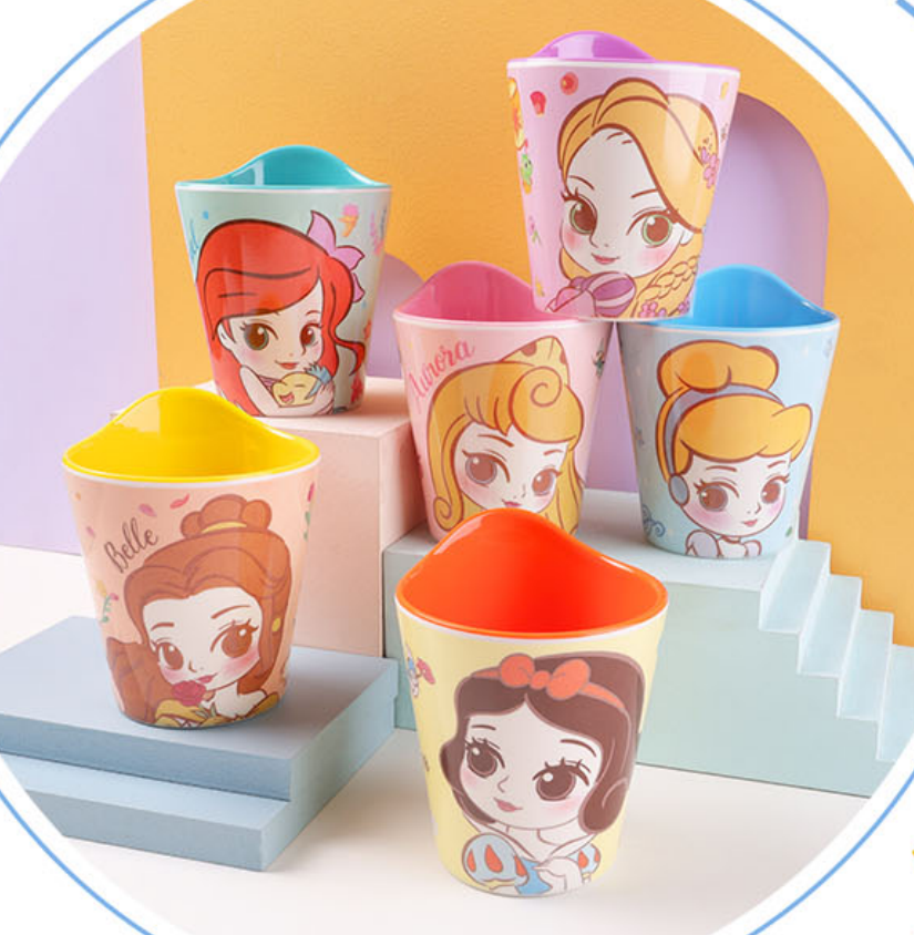 Ly Melamine 2 màu xịn xò cho bé