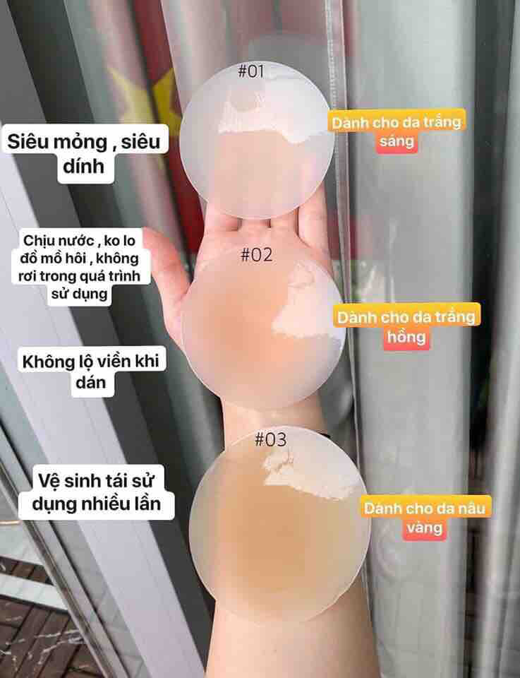 Miếng dán ngực thần thánh.