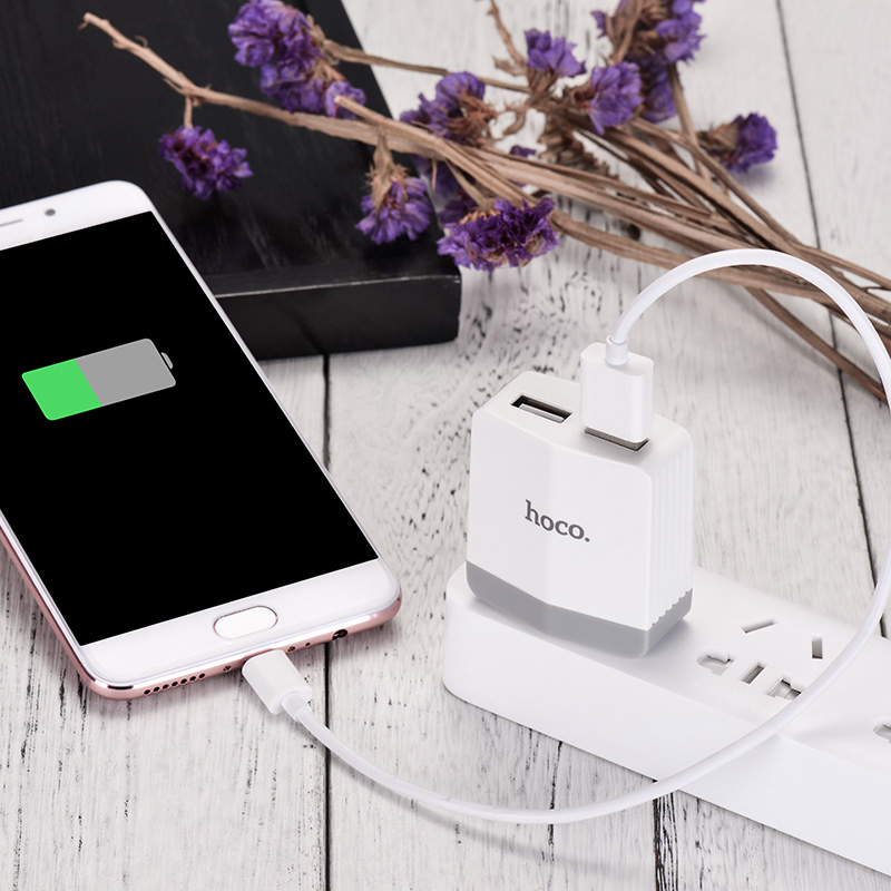 [HCM]Củ sạc 2 cổng Hoco C13B Sạc nhanh 3.4A Max iPhone iPad Samsung Huawei