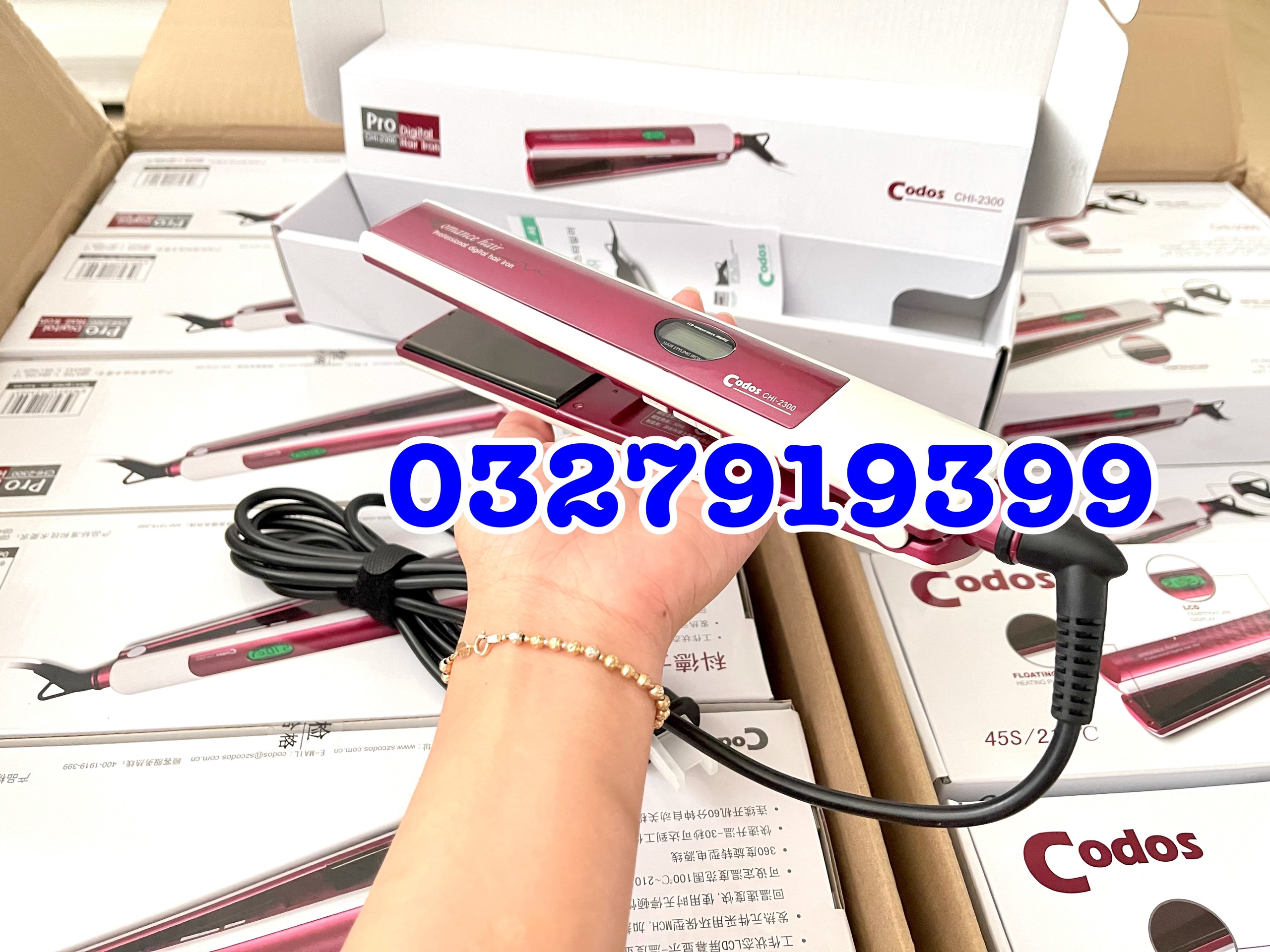 Codos-2300 High Quality Hair Straightener - Non-Stick Ceramic Design & Good Heat Transfer