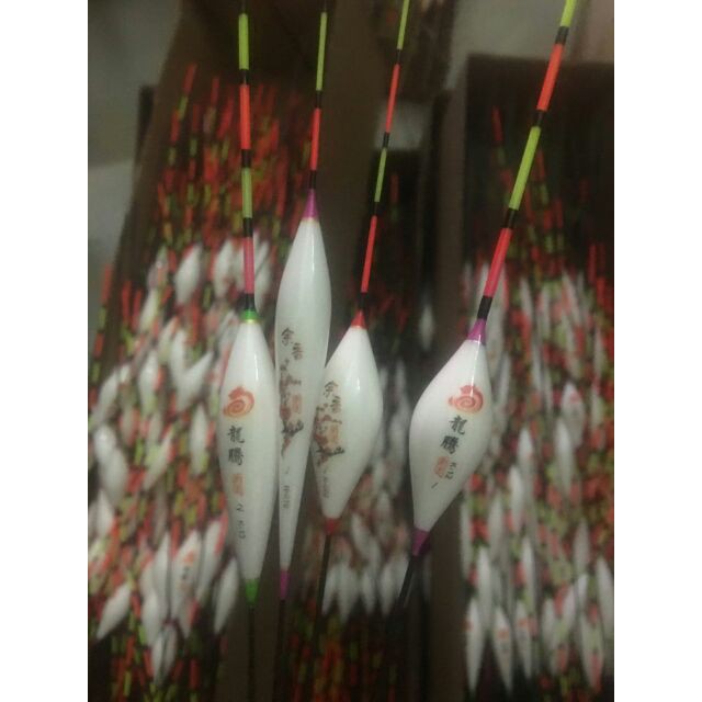 [xả hàng] Phao câu đài trắng sứ giảm sốc