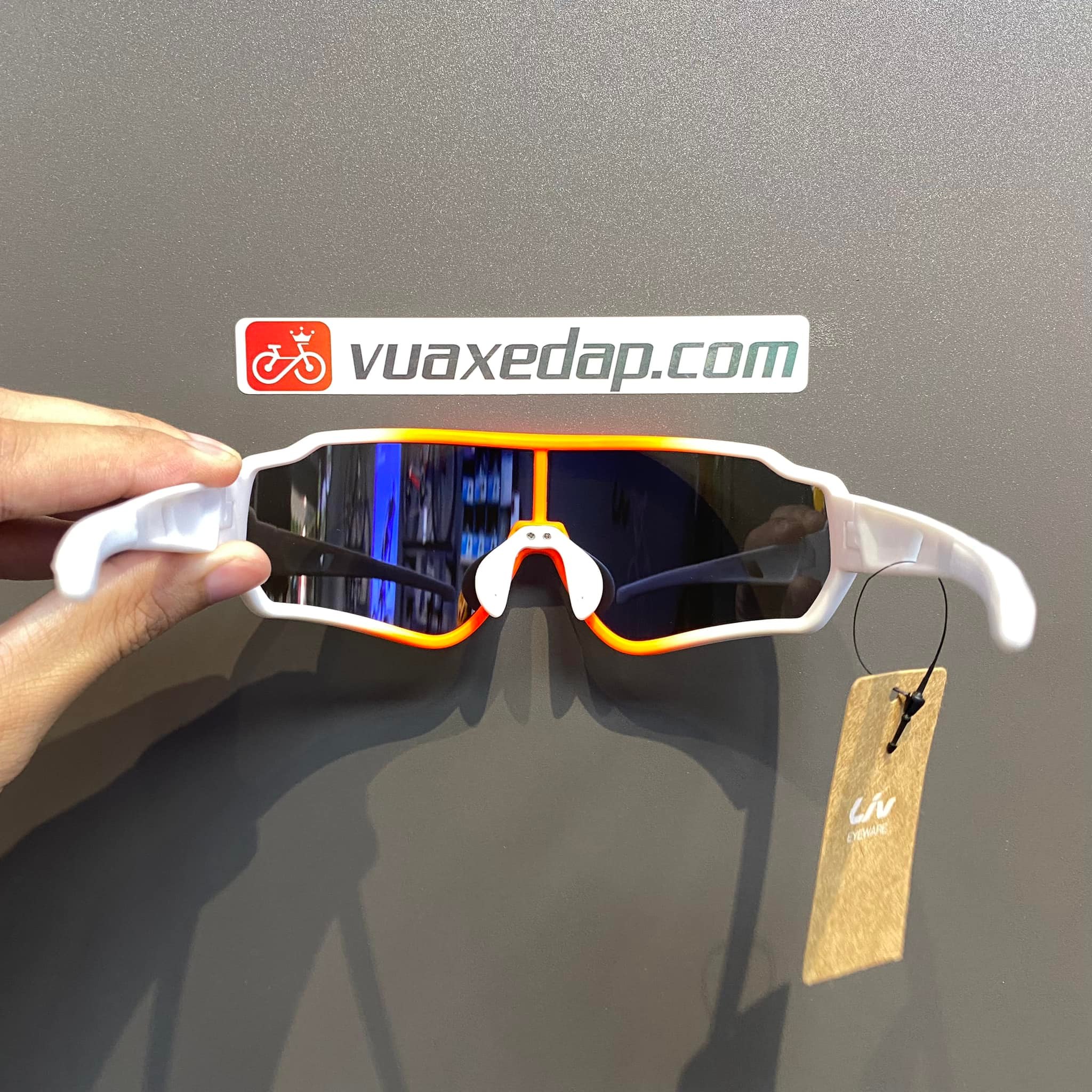 Kính đạp xe nữ GIANT LIV JN (Có mắt cận bên trong)