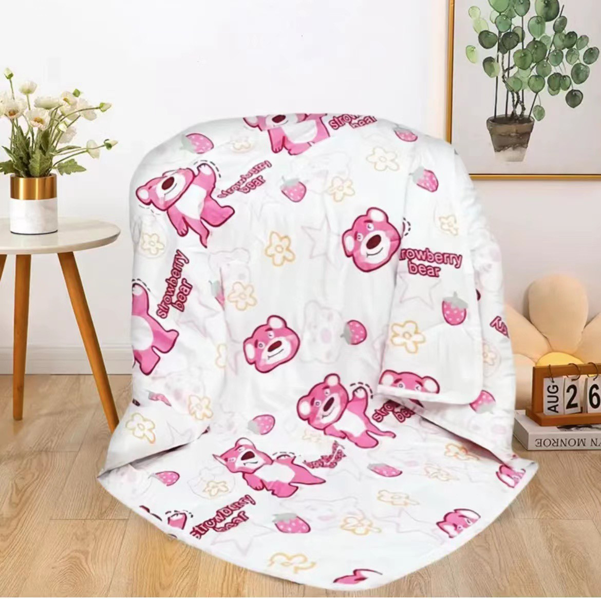 Mền chăn đũi gấu thỏ dâu hồng cho bé