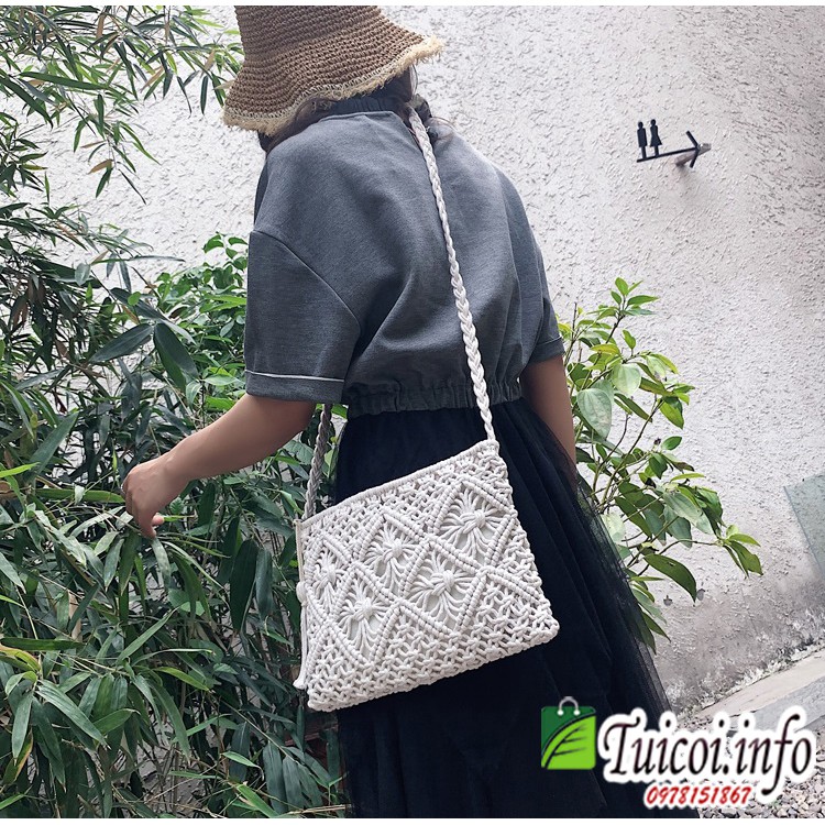 Túi len đeo chéo dễ thương cho nàng dạo phố