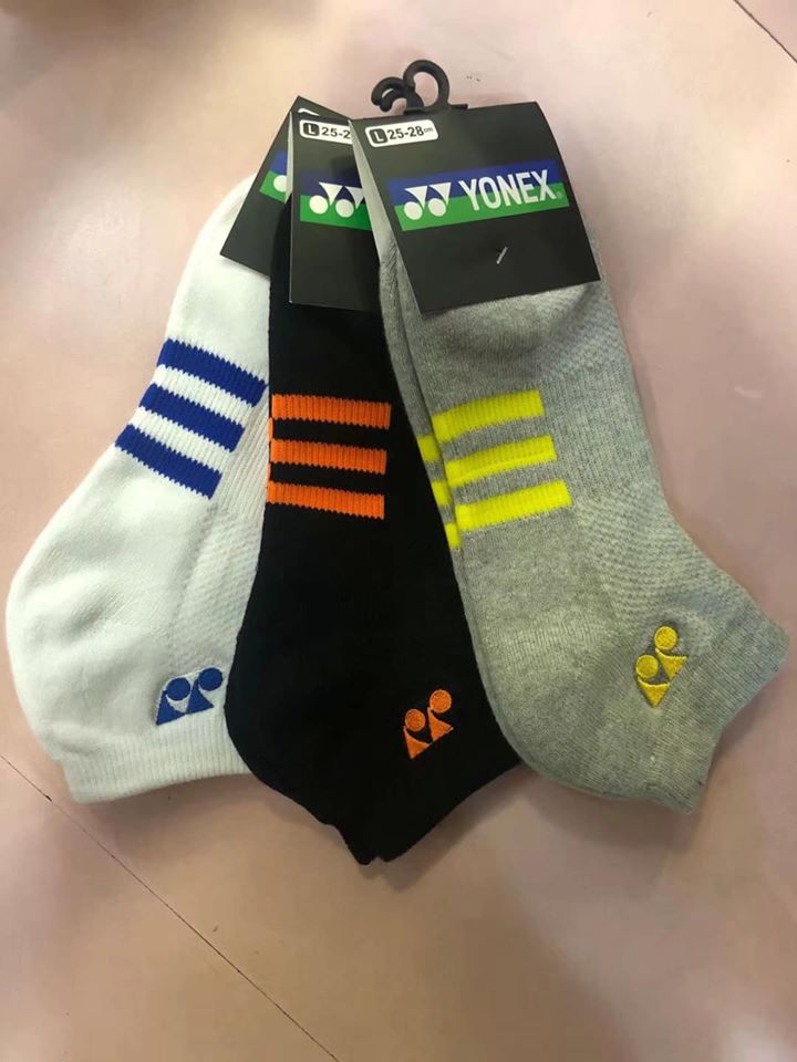 Tất Yonex ngắn cổ 3 sọc kẻ