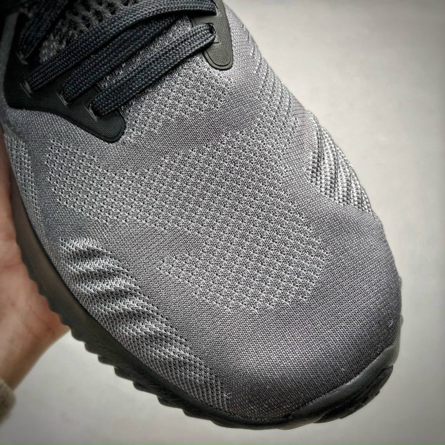 GIÀY ADIDAS ALPHABOUNCE BEYOND