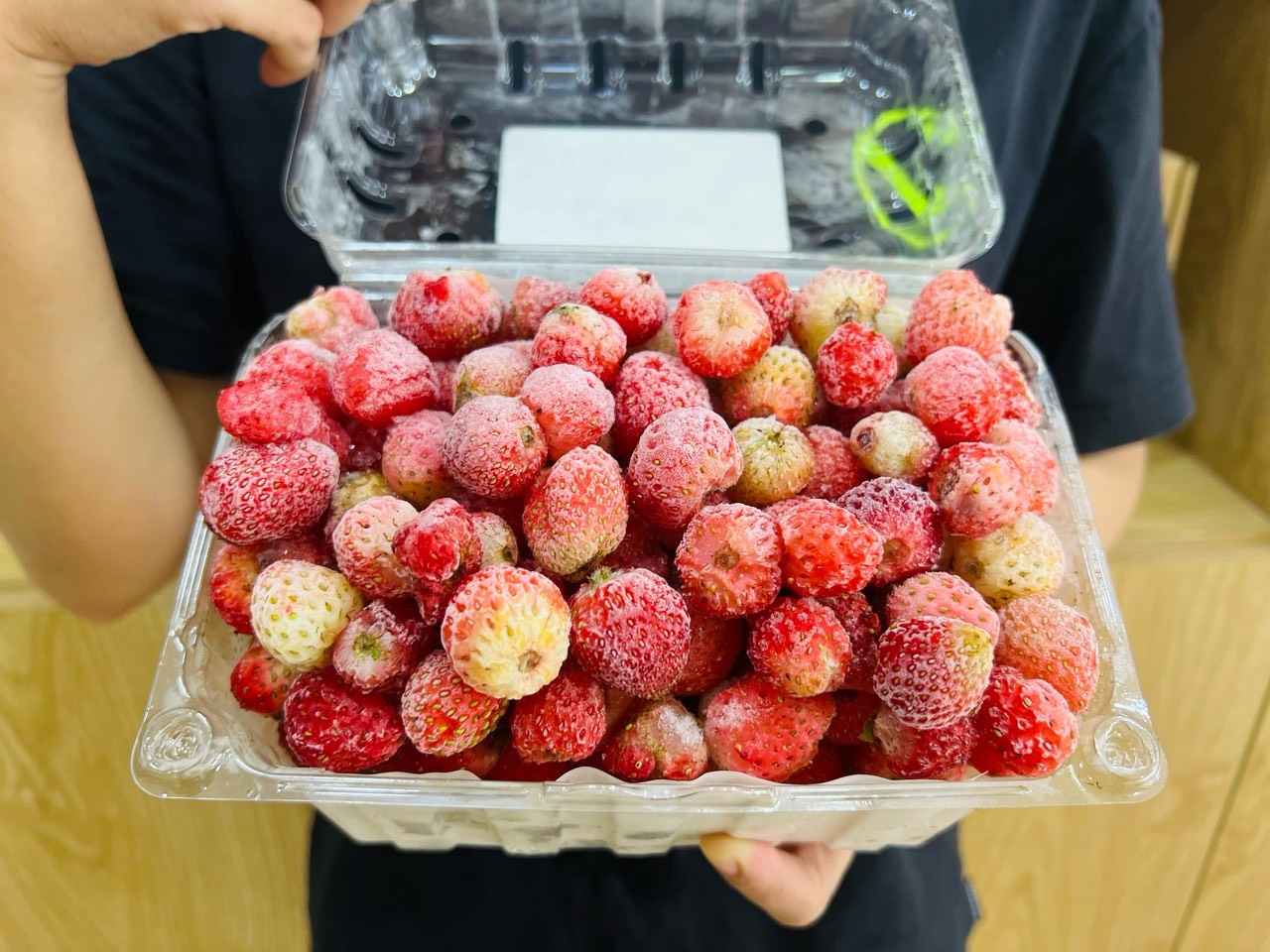 [Hcm] Frozen Japanese Sachi Strawberries - for Making Ice Cream, Cakes, Jams, Smoothies
