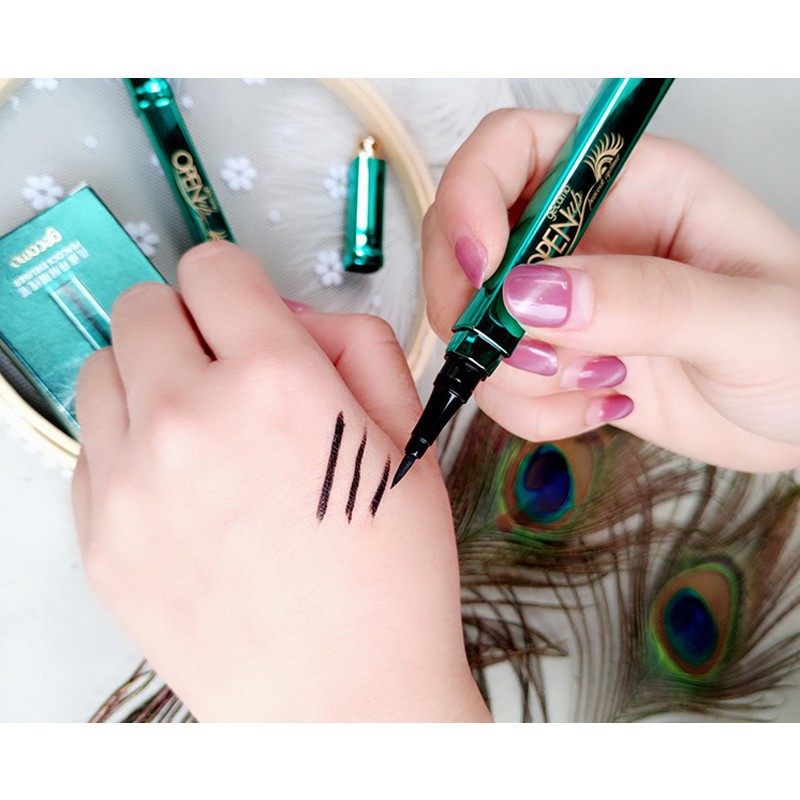 Bút kẻ mắt Peacock Eyeliner Gecomo PE74