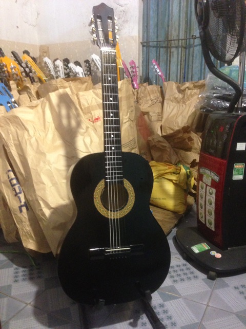 Guitar S44 cho người mới tập. full bao,capo,dây dự phòng, sách học