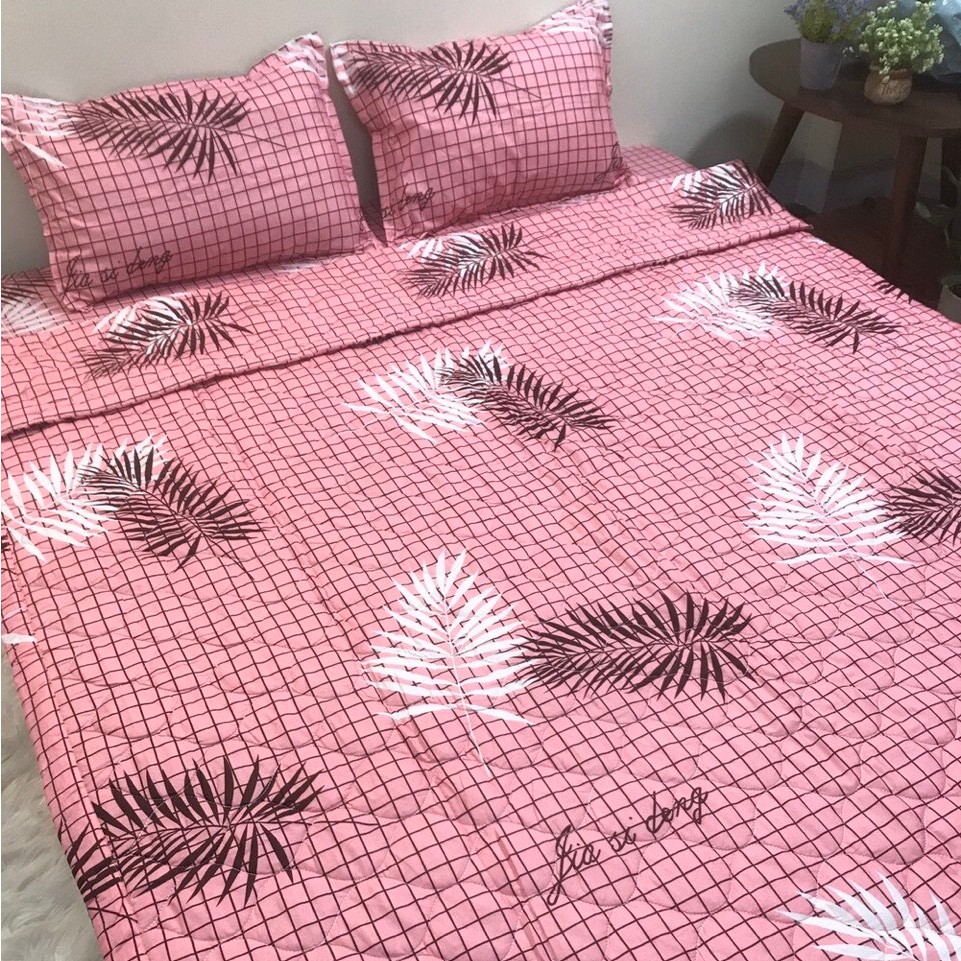 Bộ ga gối gồm 1 ga và 2 vỏ gối nằm mẫu lá tuyết hồng
