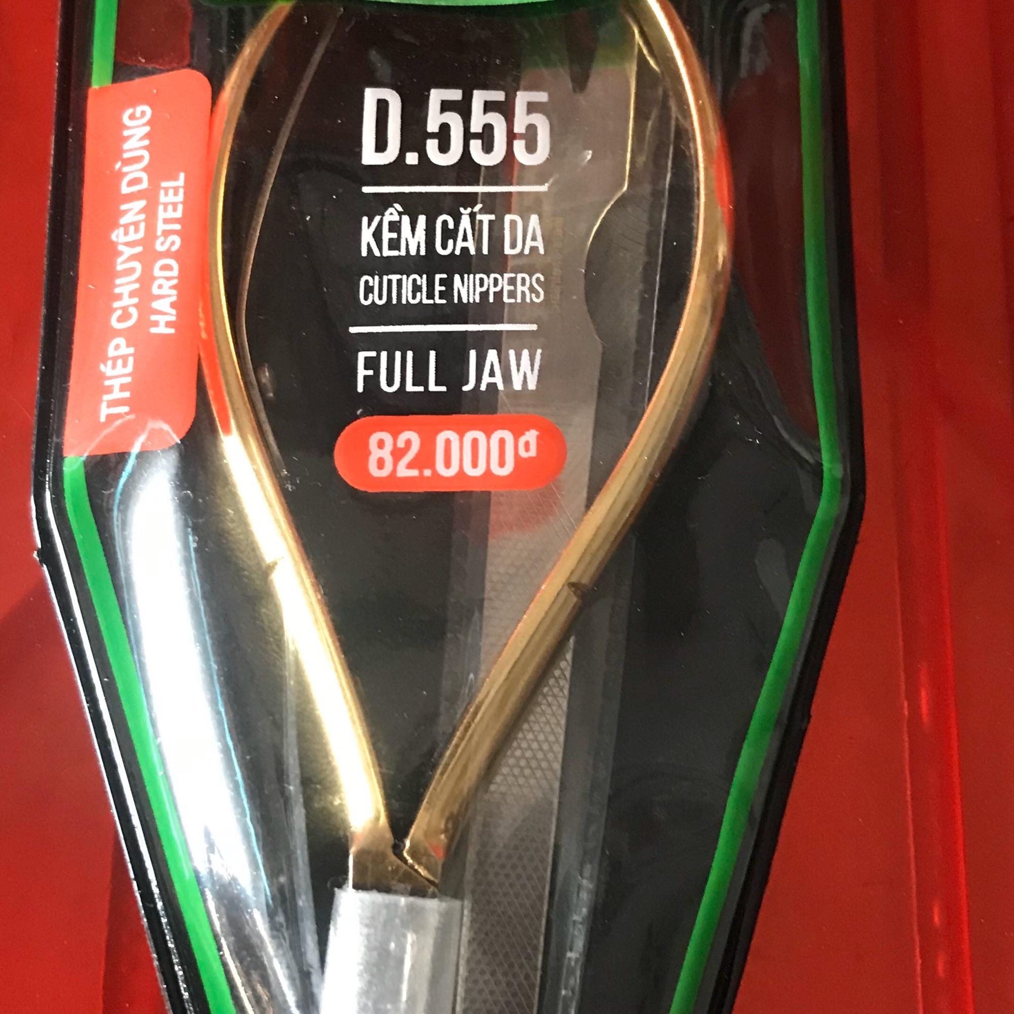 Kìm nghĩa d555