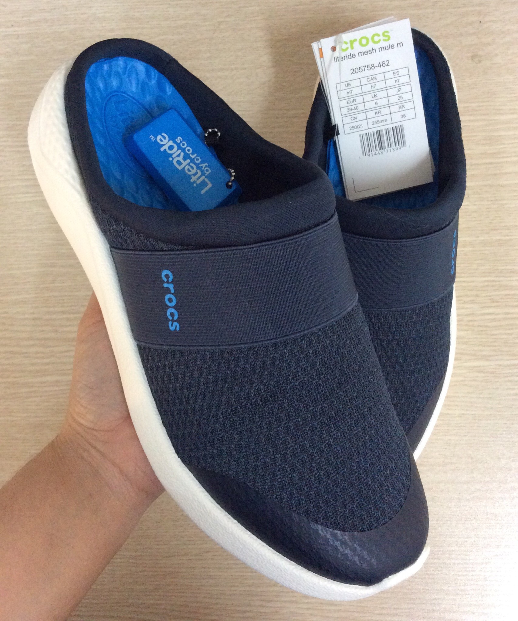 Giày sục nam crocs literide mule màu navy