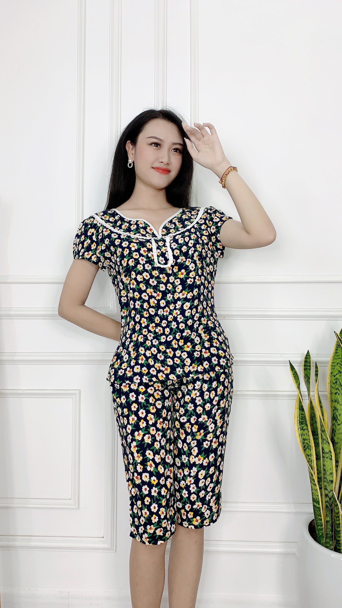 Bộ mặc nhà lanh lửng SEFA cổ bèo ren