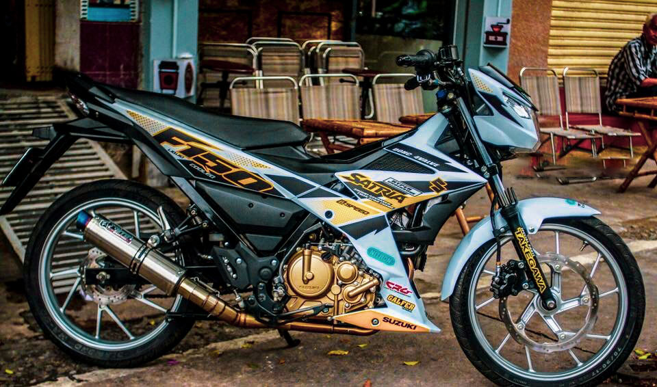 Tem Satria Đen Bạc - Đổi Được Qua Xe Raider - Tem Trùm Satria Đen Bạc