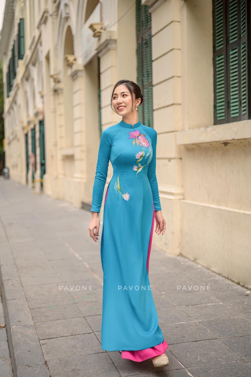 Áo dài lụa Tây thi thêu cao cấp
