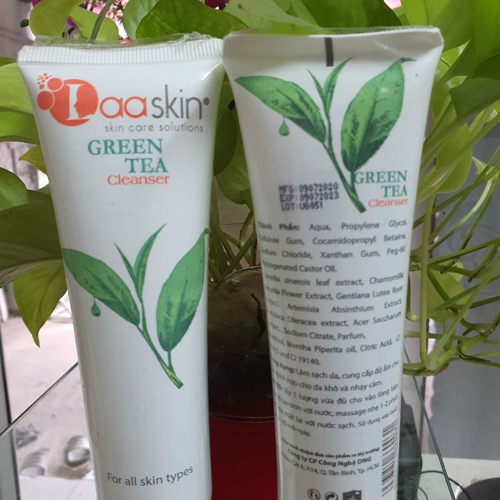 Sữa rửa mặt trà xanh Laaskin giành cho da thường đến da khô