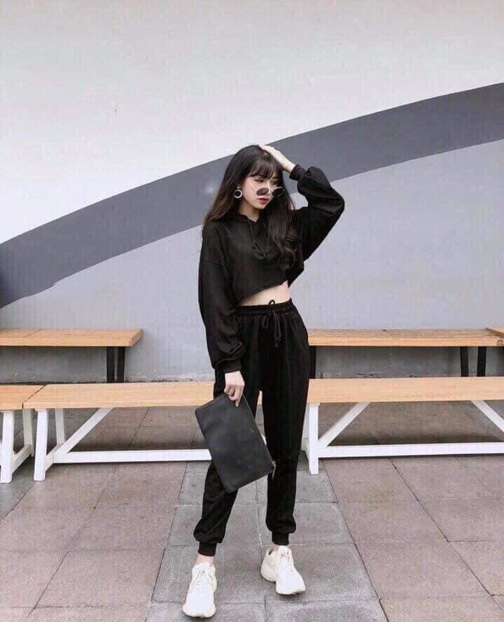 Bộ thể thao áo croptop tay dài có nón