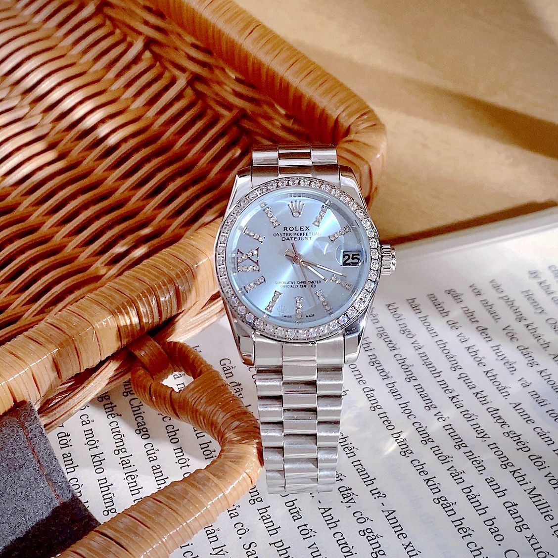 R.0le size 32mm women premium metal strap waterproof quartz watch fullbox stainless steel case. shop Kiwi