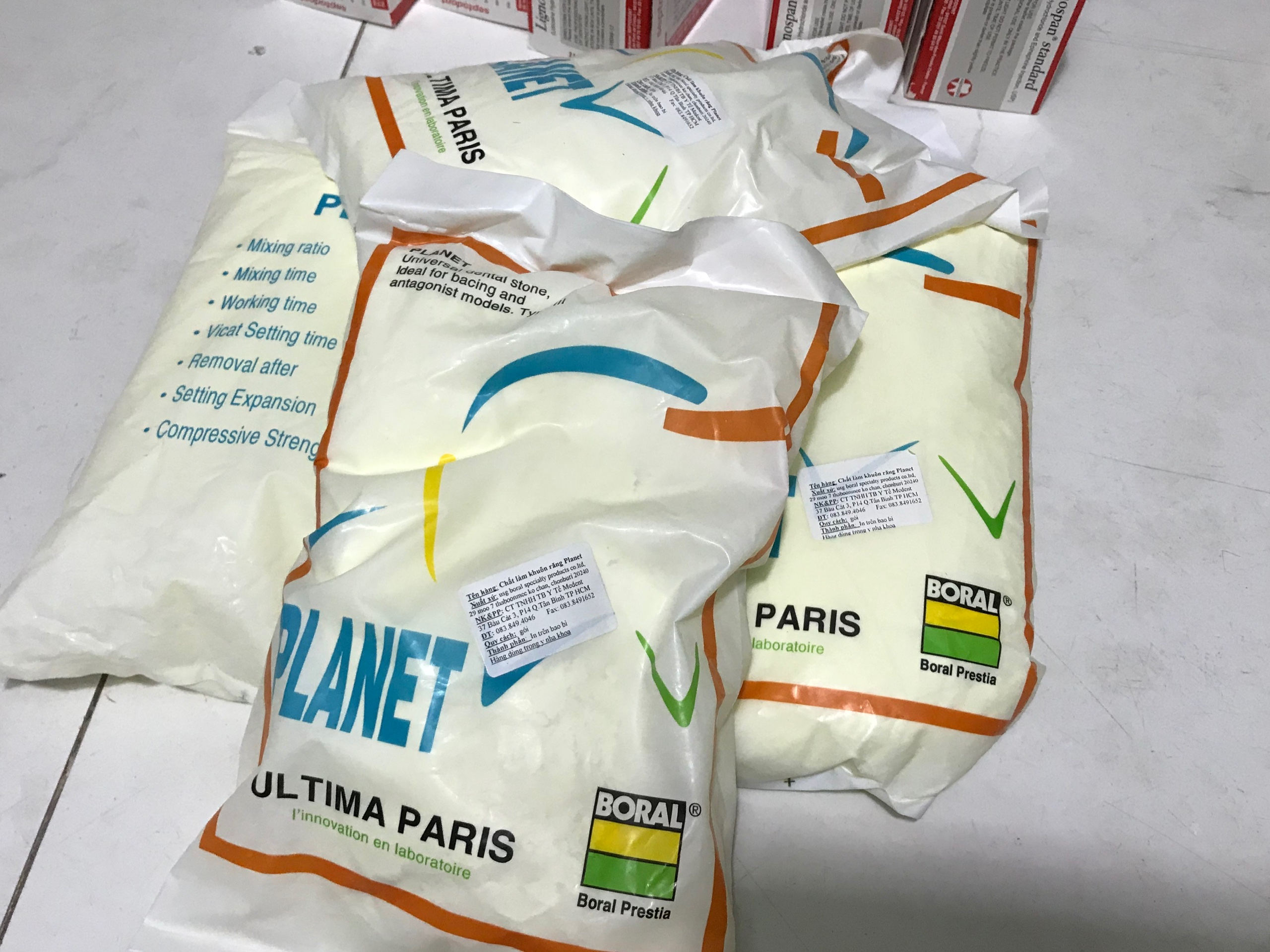 Thạch cao vàng đổ mẫu Planet 1kg