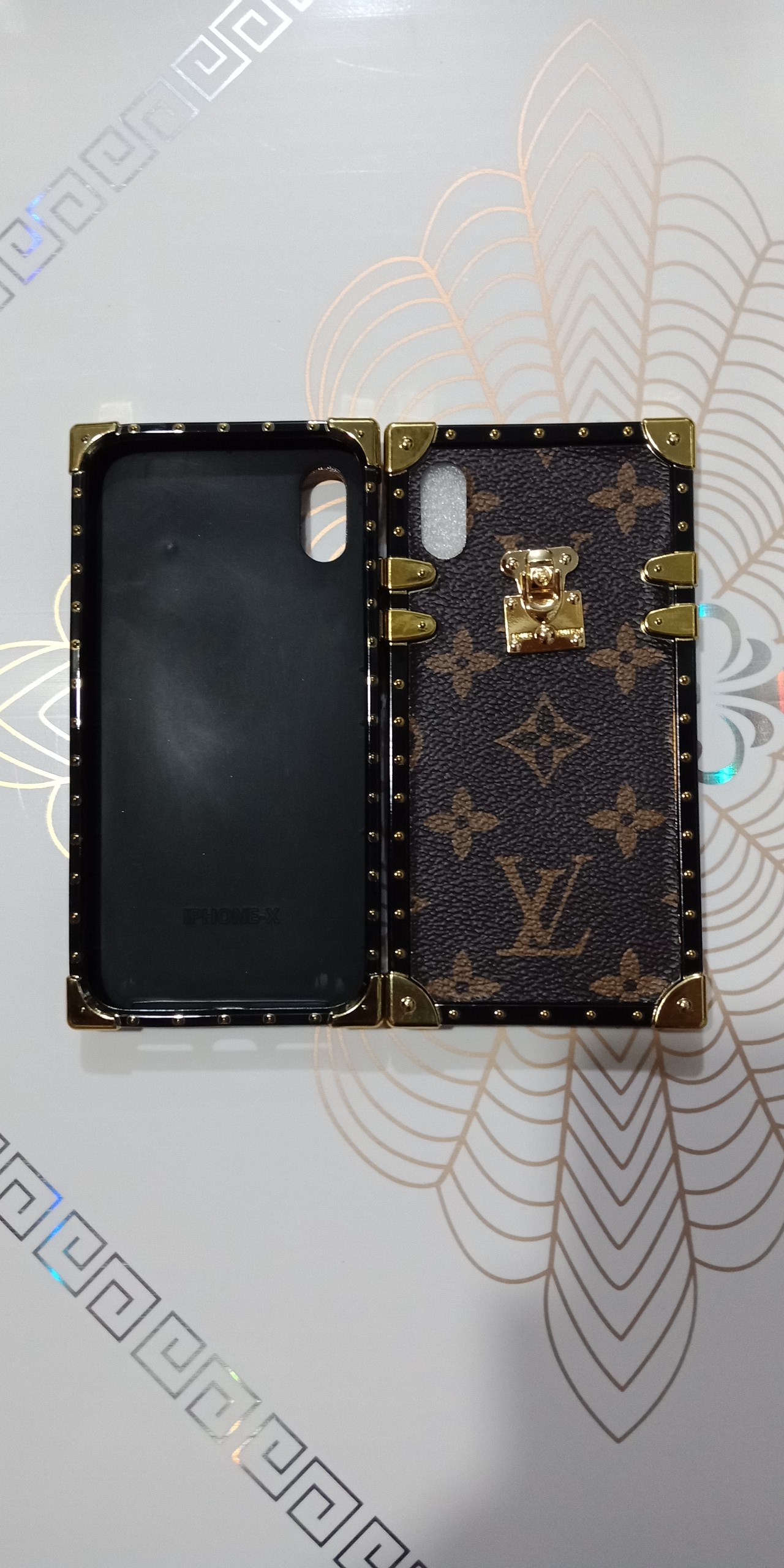 Ốp vuông mặt da mẫu LV Iphone X/XS