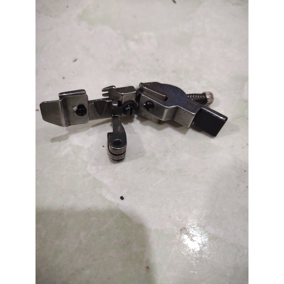 chân vịt cữ may thun máy vắt sổ 4 chỉ