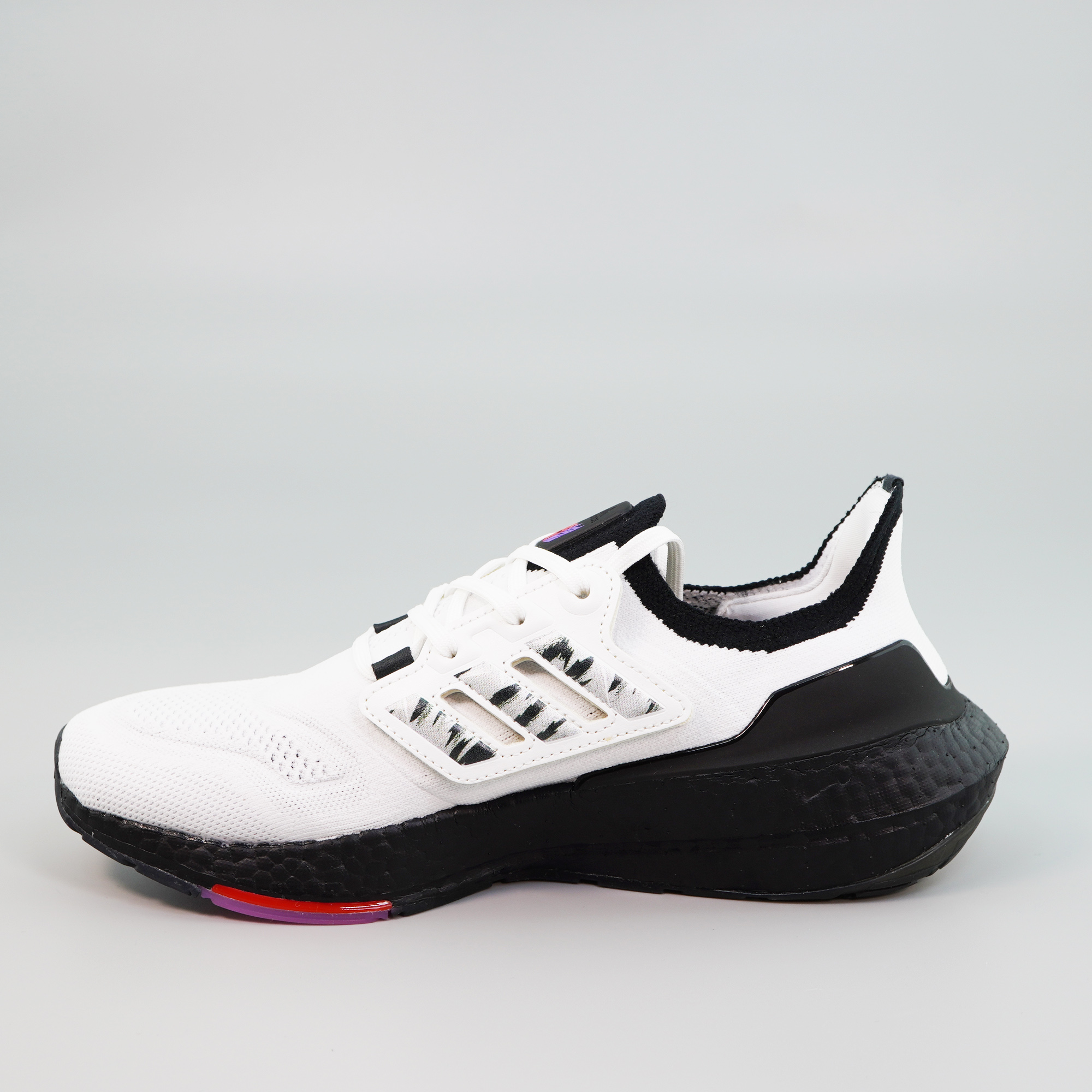 Giày Ultra Boost 22  White Black