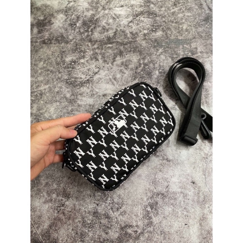 Túi Đeo Chéo MLB NY Cross Bag Monogram Mini Nam Nữ