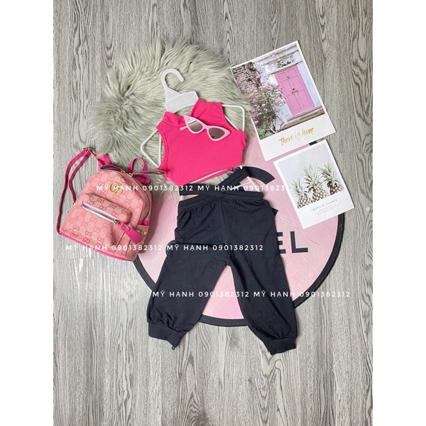 Set áo croptop + quần cạp chéo hip hop cho bé