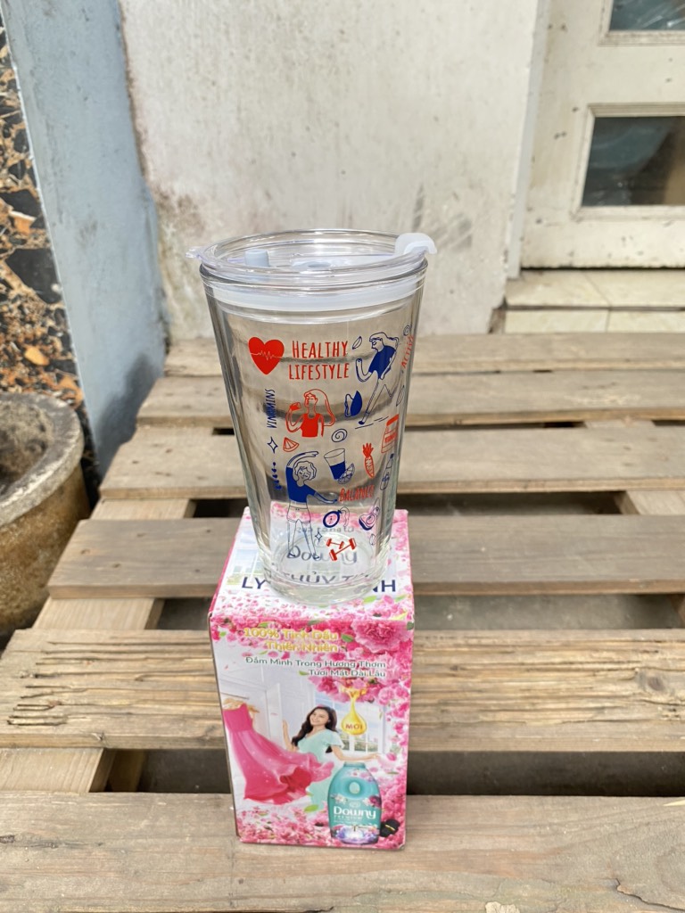 Ly thuỷ tinh nắp nhựa hkm P&G