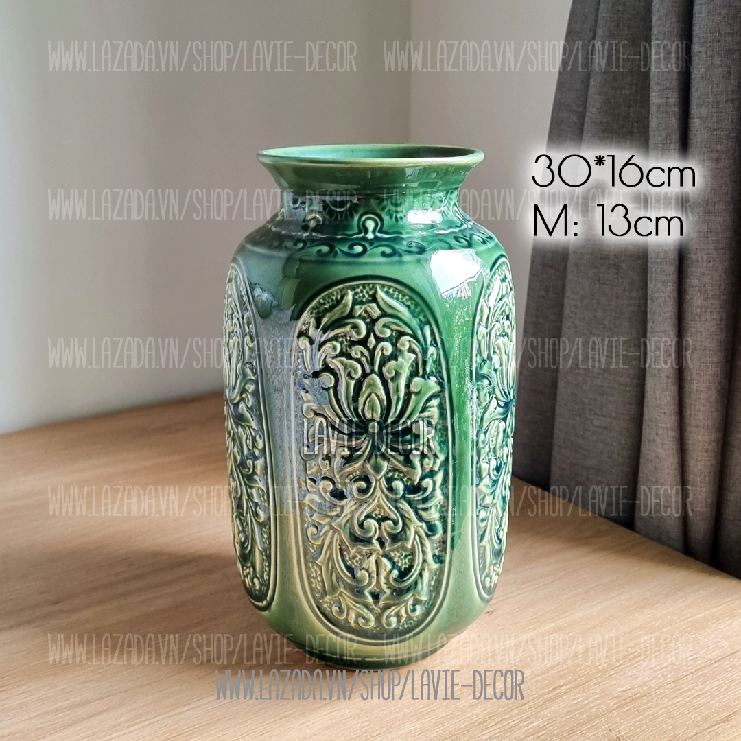 Lọ hoa gốm sứ khắc nổi men ngọc Bát Tràng