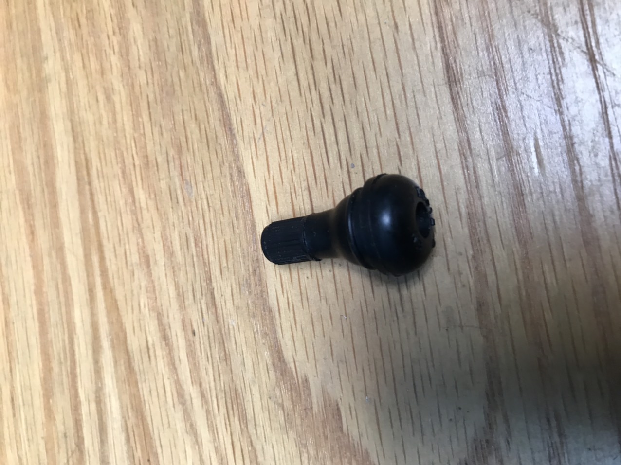 VAN VÒI KHÔNG RUỘT DÒNG XE TAY GA LỖ LỚN