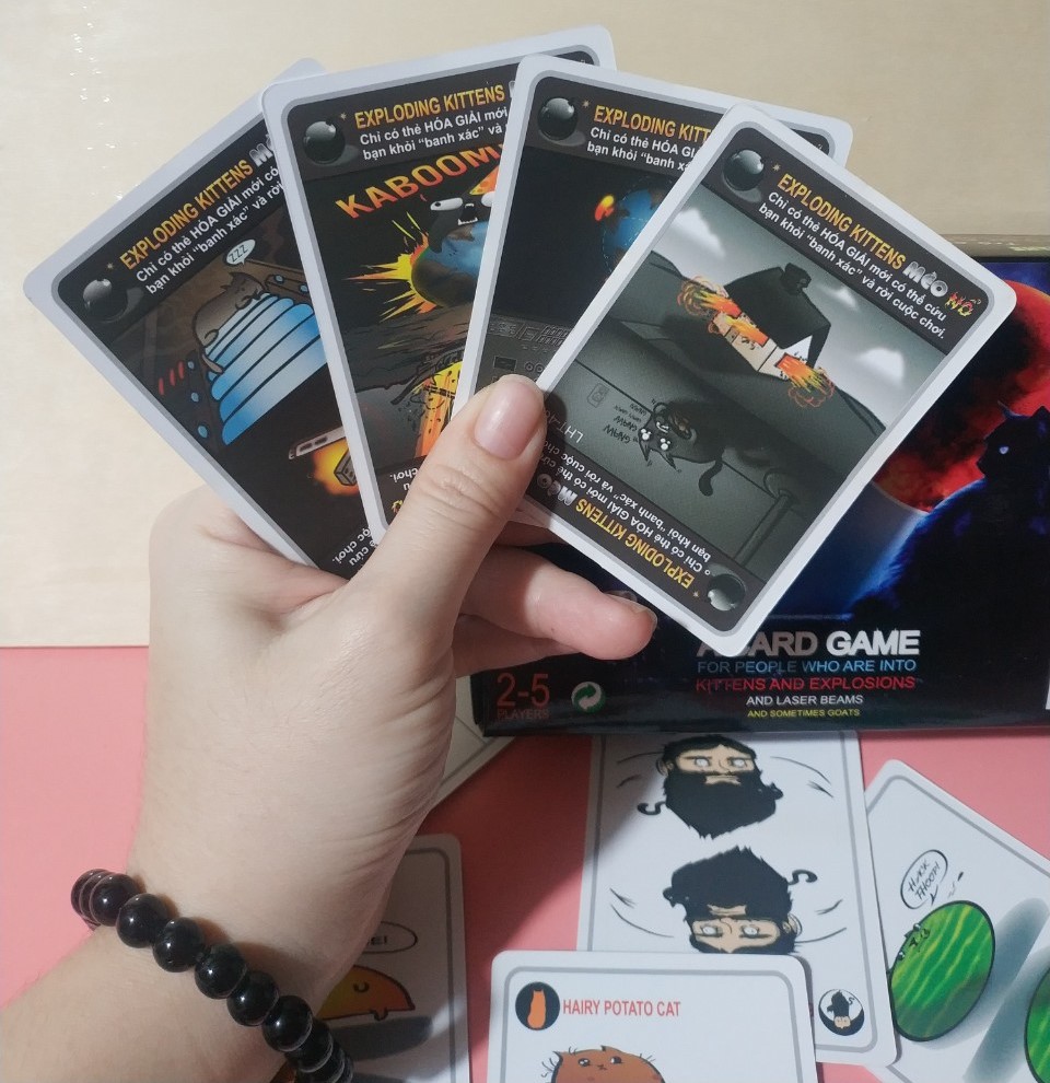 Bộ trò chơi Board Game Mèo Nổ Exploding Kittens 56 thẻ phiên bản TIẾNG VIỆT
