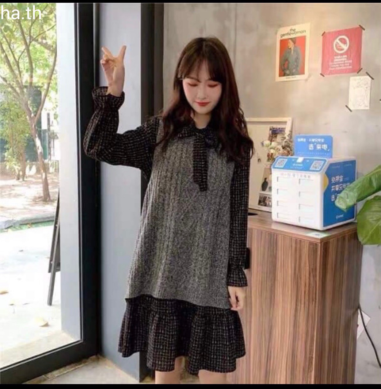 Set áo len gile váy đuôi cá cổ nơ