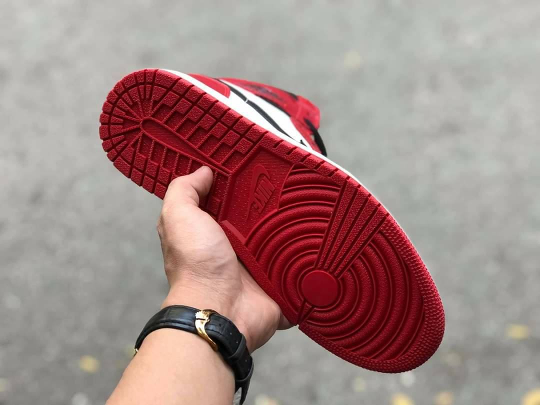 GIÀY JORDAN1 CỔ THẤP ĐỎ ĐEN FULL BOX