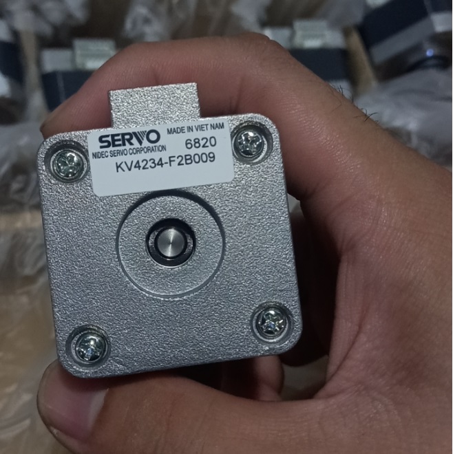 Động cơ bước 42 Step motor mới 100% 42x34mm (NEMA17) NIDEC SERVO